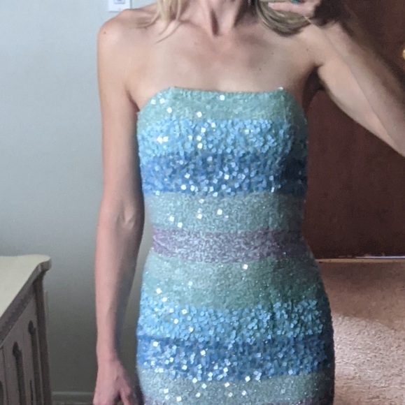 Scala Beaded Silk Gown "Mystic Water" - Picture 7 of 13